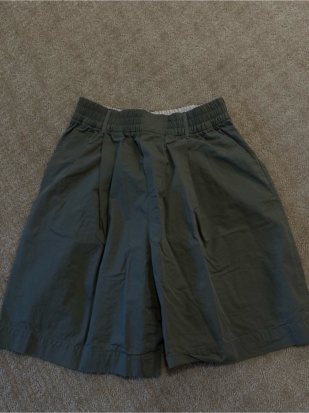 Zara Elastic-Waist Dark Green Casual Shorts